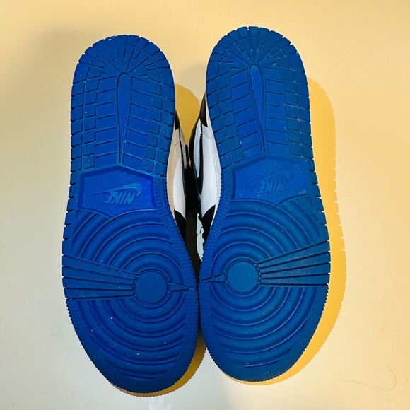 Air Jordan 1s Royal Toe - Picture 5 of 5